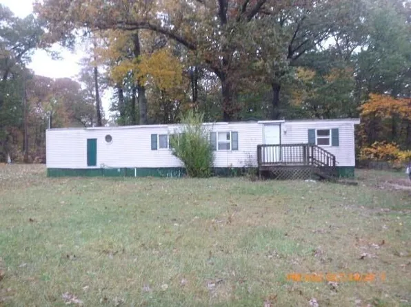 941 3rd St, Pullman, MI 49450