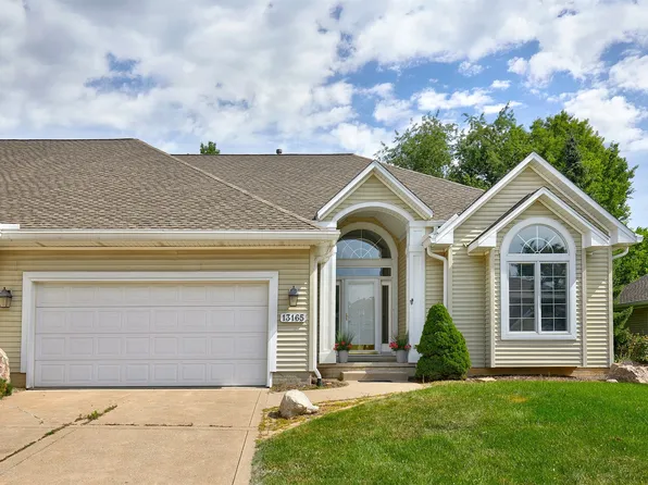 13165 Pinecrest Ln, Clive, IA 50325