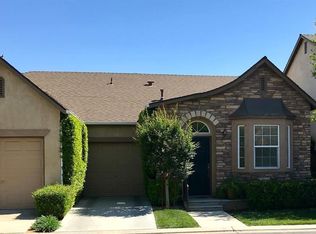 636 W Lisbon Ln, Clovis, CA