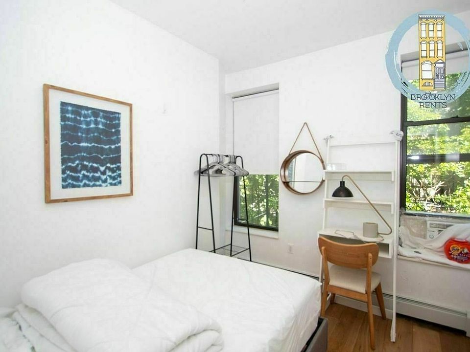 1st image of 481 Chauncey St #2D