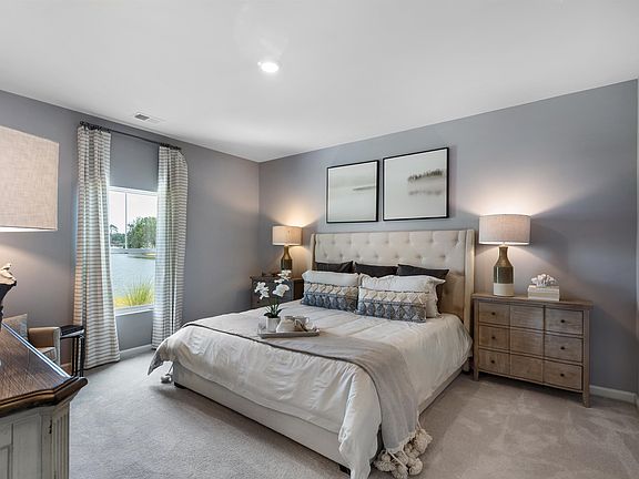 2nd image of 124 Warner Crossing Way