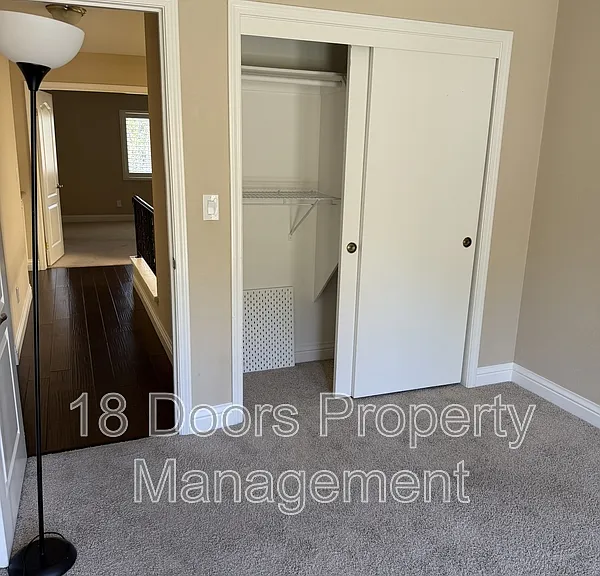 11035 Forestview Ln — Photo 33