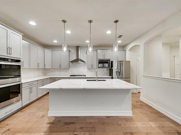 2nd image of 5200 Amphora Ave