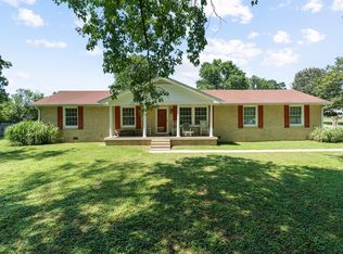 101 Honeysuckle Dr, Hendersonville, TN 37075