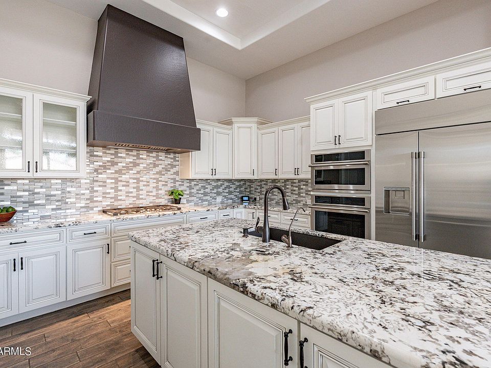 1st image of 388 E CATALINA Lane