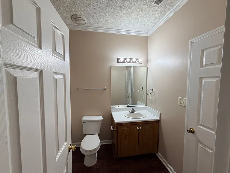 507 Roberts St #A — Photo 8