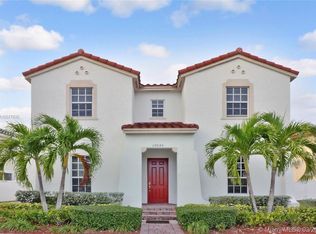 17045 SW 94th Way, Miami, FL 33196