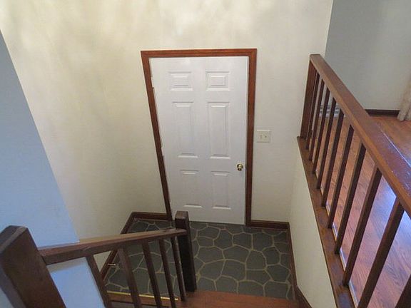 5th image of 187 Belmont St