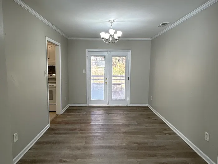 7409 Lockmont Dr — Photo 4