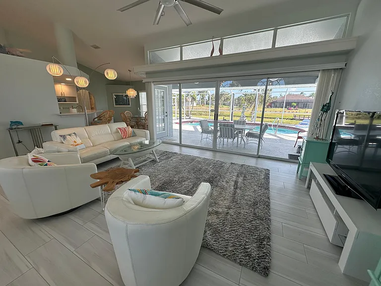 603 Rotonda Cir — Photo 31