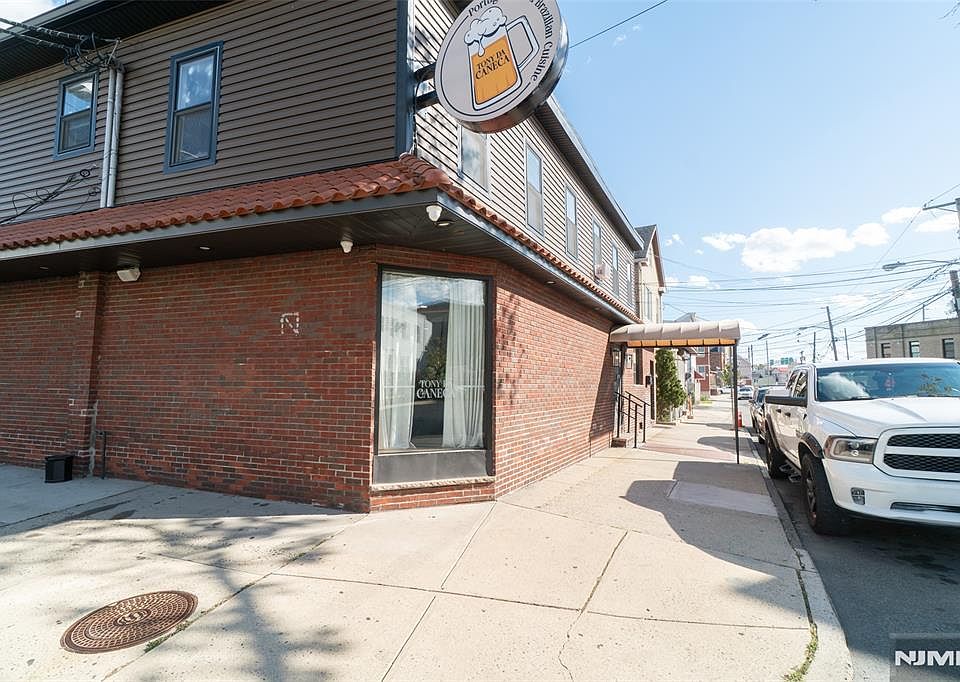 1st image of 72-74 Elm Rd