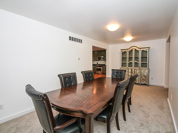 3rd image of 10114 Nadine Ave