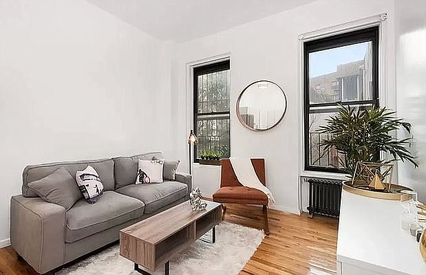 1st image of 90 Bank St #4B