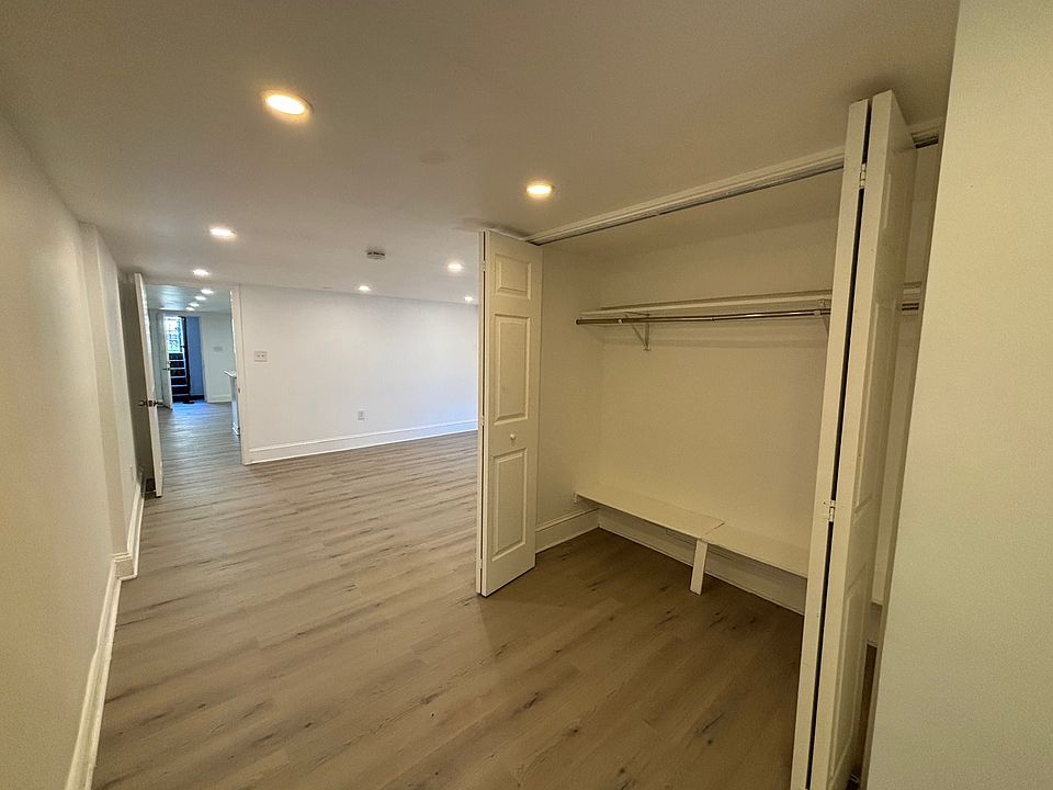 Bedroom Closet