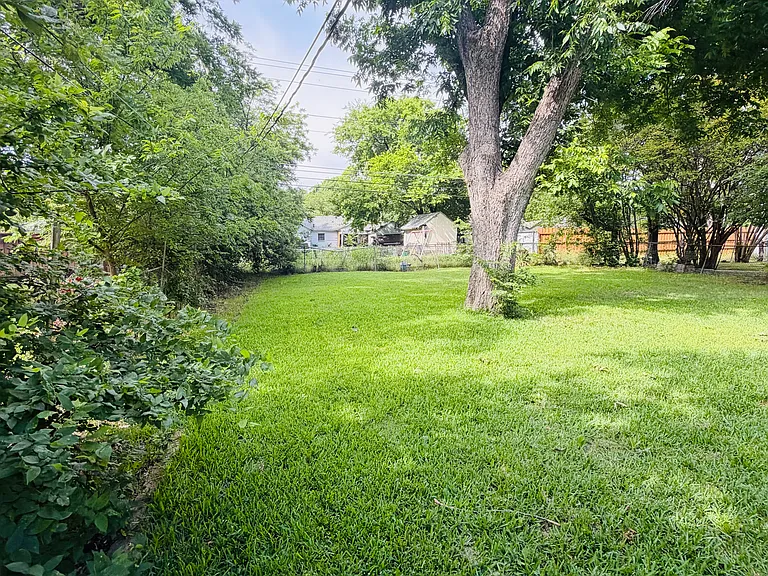 5912 Belgrade Ave — Photo 26