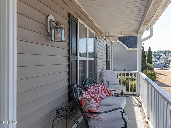 3rd image of 4408 Sunflower Court
