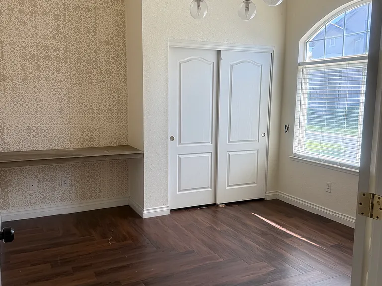12077 Silver Point Ln — Photo 9