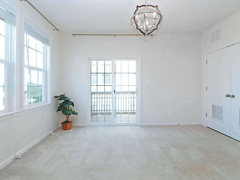 24620 Byrne Meadow Sq #300 — Photo 10
