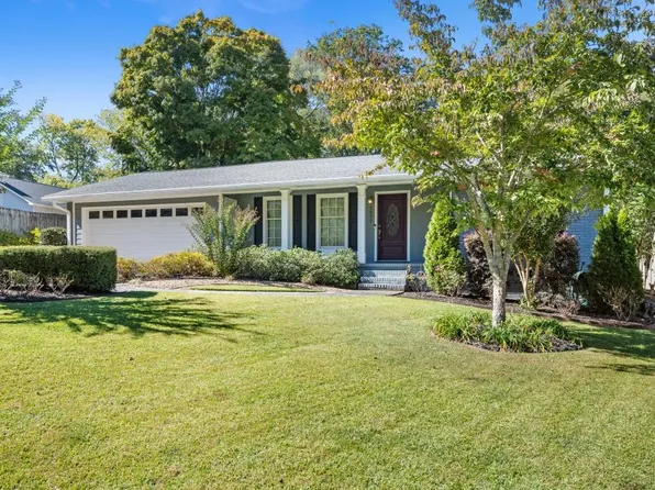 2990 Kammeyer Ln, Chamblee, GA 30341