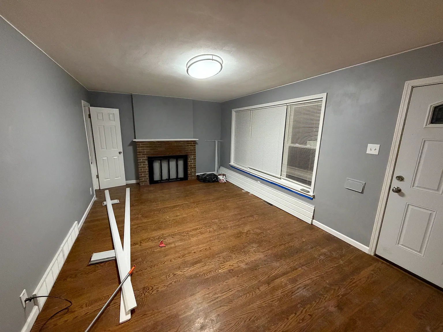 2645 Chaucer Ave photo 1