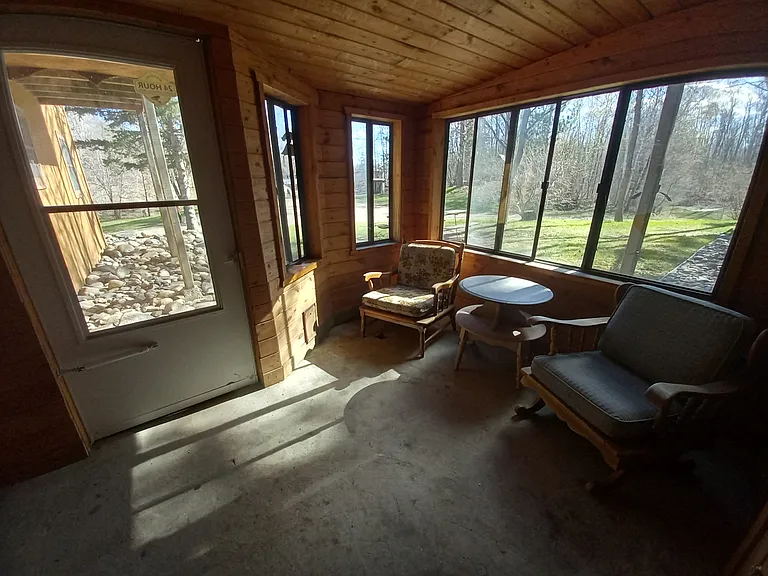 23666 Kingdom Dr — Photo 2