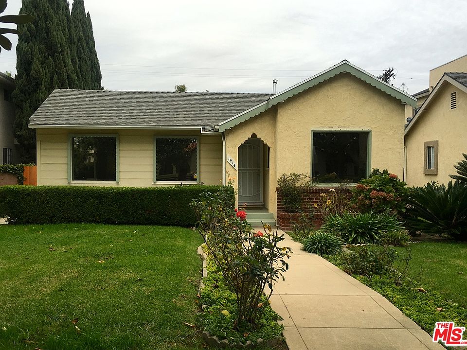 2nd image of 1916 Midvale Ave