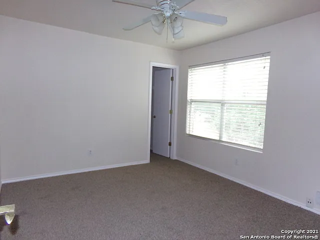 9131 Laguna Fls — Photo 7