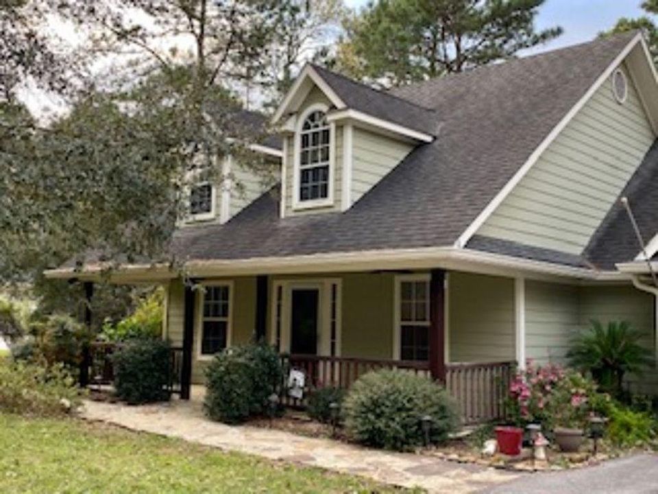 1st image of 22306 Meadowsweet Dr