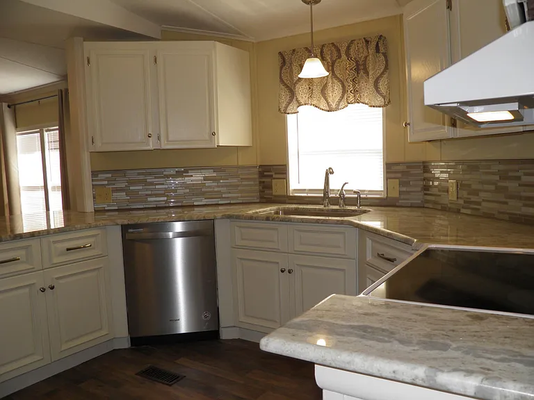 810 Gibson Rd — Photo 3