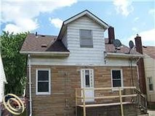 3rd image of 1570 Pingree Ave