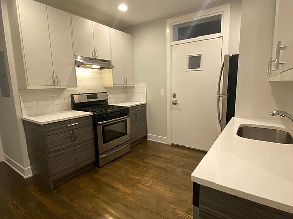 2nd image of 3917 N Janssen Ave #1X