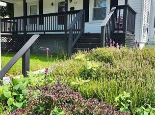 17 6th Ave, Woonsocket, RI 02895