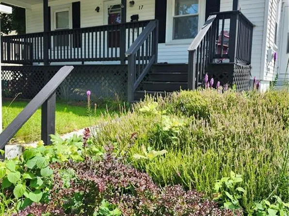 17 6th Ave, Woonsocket, RI 02895