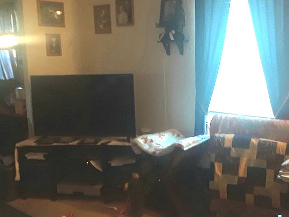 5th image of 226 Vevay Dr E