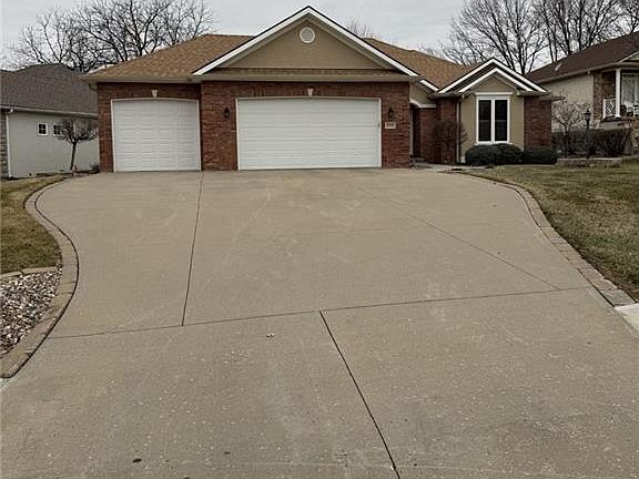 2nd image of 4101 Hidden Valley Dr