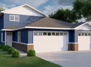 1208 44th Ave S, Moorhead, MN