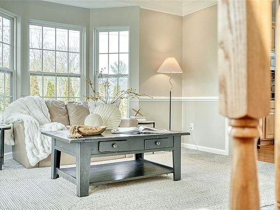 4th image of 1300 Surrey Garden Way