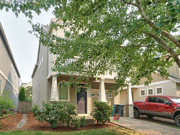 2nd image of 964 SE Portlandia Ave