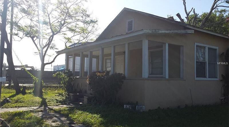 1st image of 3205 E 4th Ave