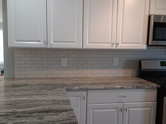 4th image of 8 Grenada St