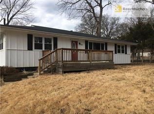 900 S Main Rd, Independence, MO 64056