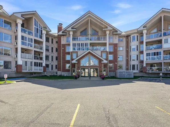 4805 45th St #107, Red Deer, AB T4N 7A9