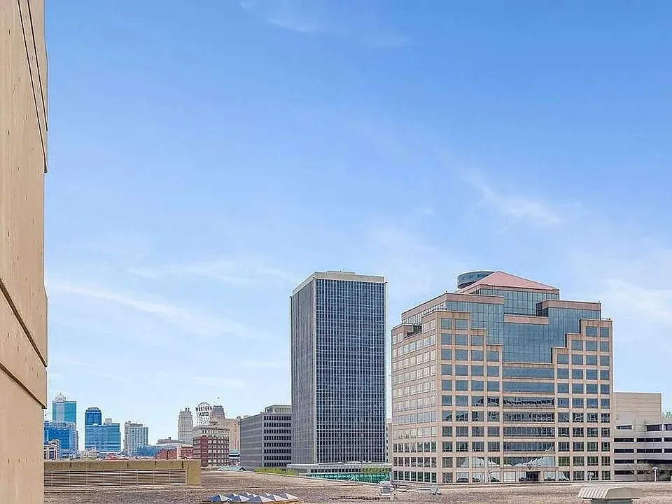 2510 Grand Blvd #407