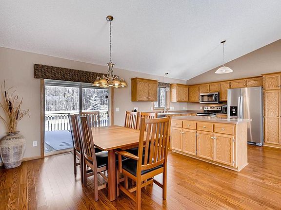 3rd image of 659 Kayla Ln