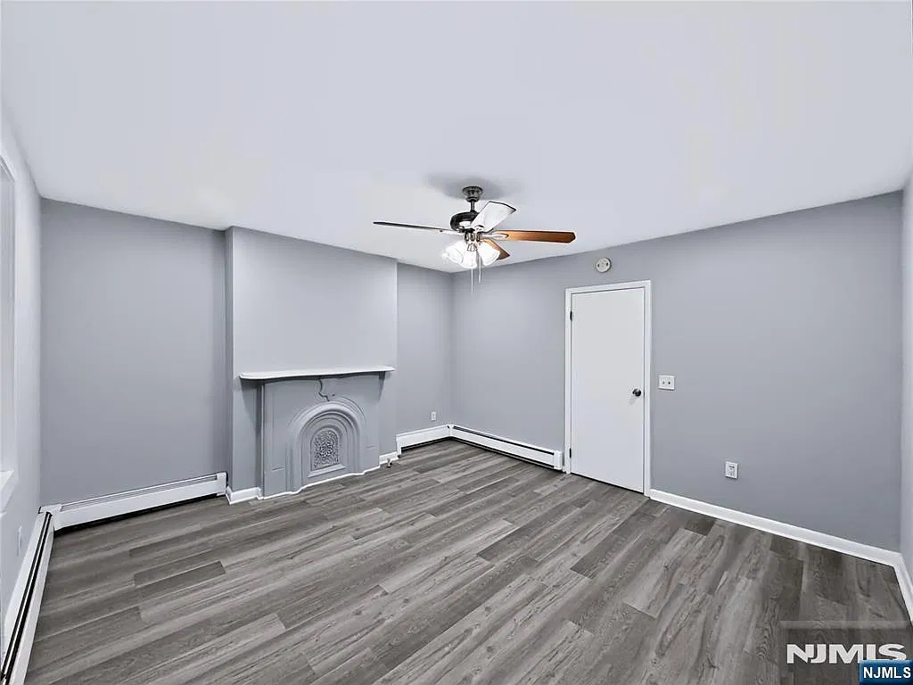 3 bed, 2.0 bath, $3,450 — Photo 1