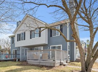 208 Maple St APT C, Sugar Grove, IL