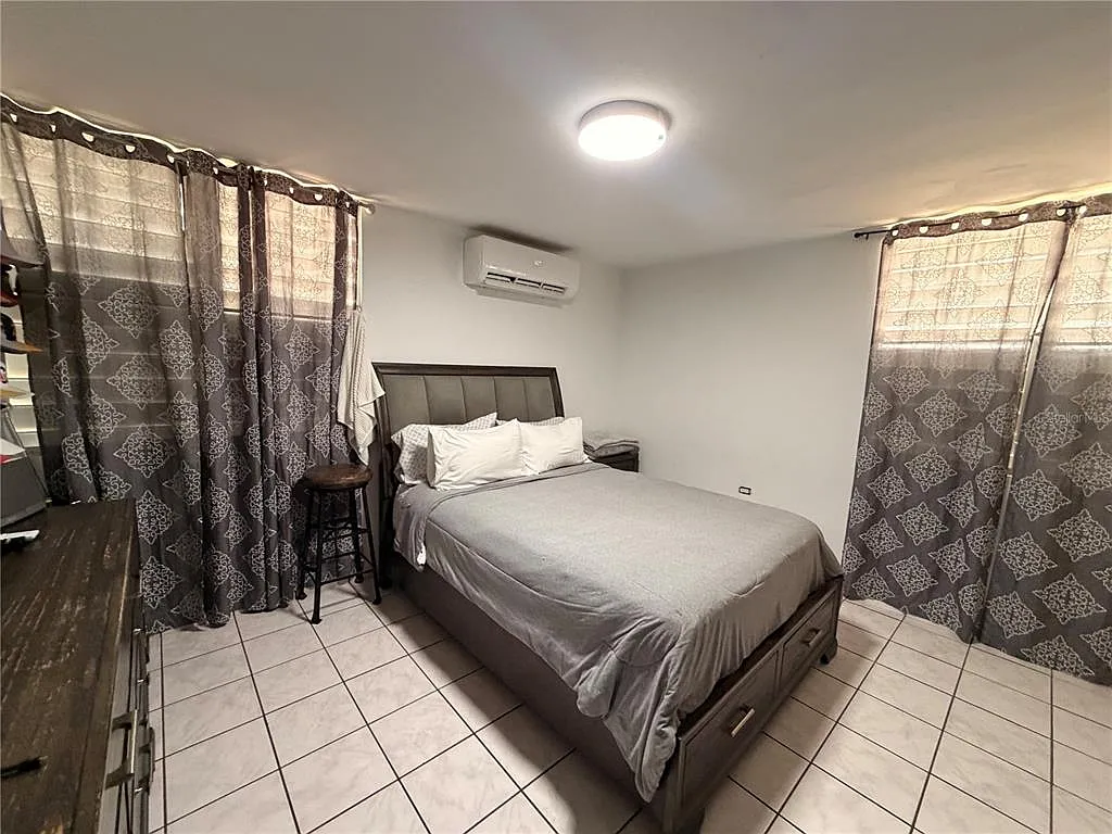 3 bed, 2.0 bath, 1528 sqft, $2,500 — Photo 3