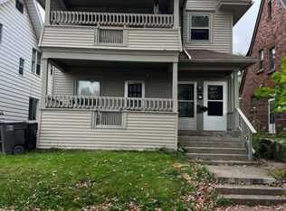 223 Homecrest Rd, Jackson, MI 49201