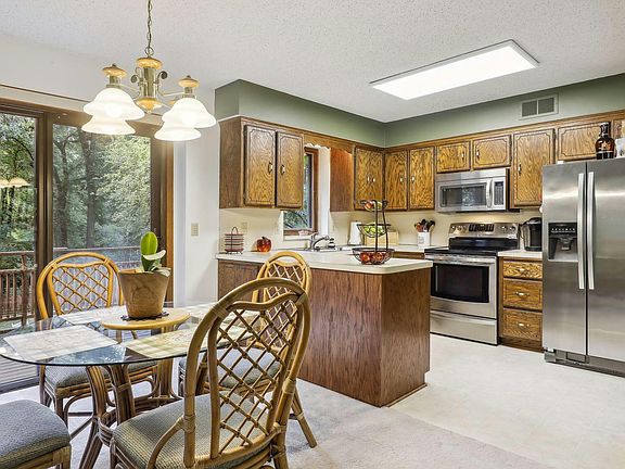 2nd image of 101 City View Dr