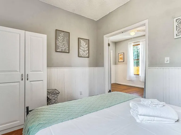 815 E Cache La Poudre St #A — Photo 38